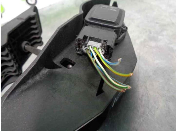 Recambio de potenciometro pedal para bmw 5 (e60) 520 d referencia OEM IAM 35426772646 4