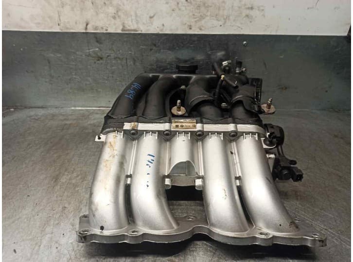 Recambio de colector admision para seat leon (1m1) 1.8 20v referencia OEM IAM 06A133925BG