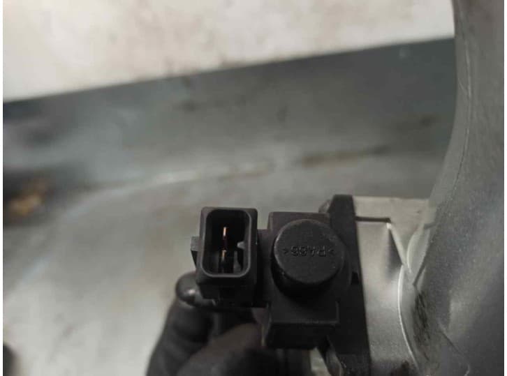 Recambio de colector admision para seat leon (1m1) 1.8 20v referencia OEM IAM 06A133925BG 10