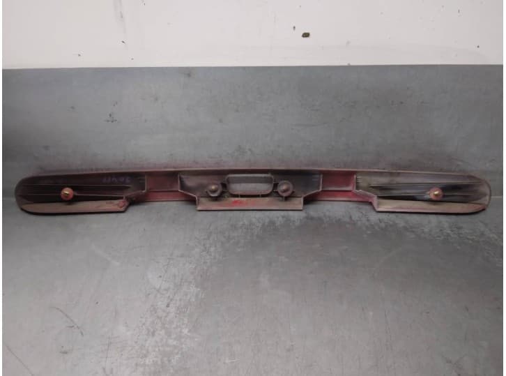 Recambio de molduras traseras para volvo s40 i (644) 1.9 di referencia OEM IAM 30804687 2