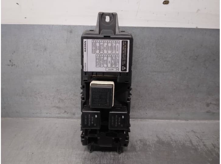 Recambio de caja reles / fusibles para volvo s40 i (644) 1.9 di referencia OEM IAM 30889703