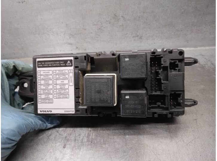 Recambio de caja reles / fusibles para volvo s40 i (644) 1.9 di referencia OEM IAM 30889703 4