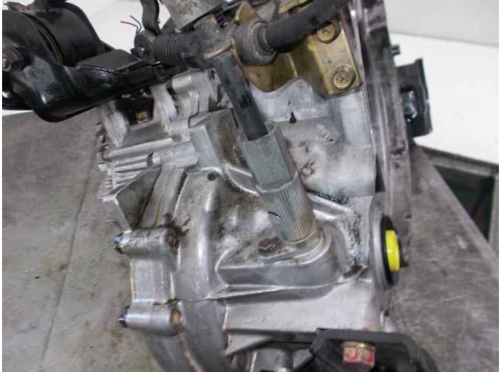 Recambio de caja cambios para hyundai lantra ii (j-2) 1.9 d referencia OEM IAM JX 681924 8