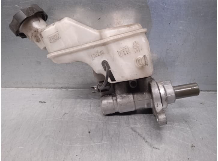Recambio de bomba freno para kia optima (jf) 1.7 crdi referencia OEM IAM 58510D4770  MOBIS 2