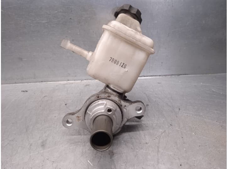 Recambio de bomba freno para kia optima (jf) 1.7 crdi referencia OEM IAM 58510D4770  MOBIS 3