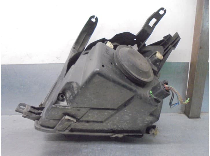 Recambio de faro derecho para ford fusion (ju_) 1.6 tdci referencia OEM IAM 24689800R 4