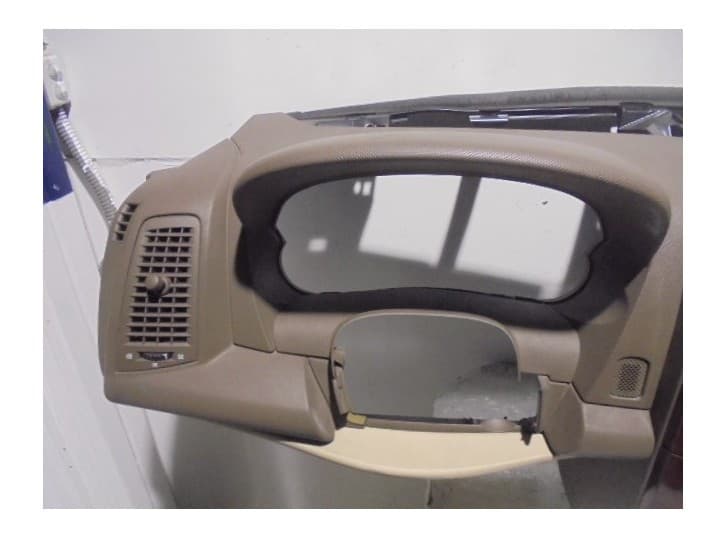 Recambio de salpicadero para cadillac srx 3.6 referencia OEM IAM  MARRON CLARO 2