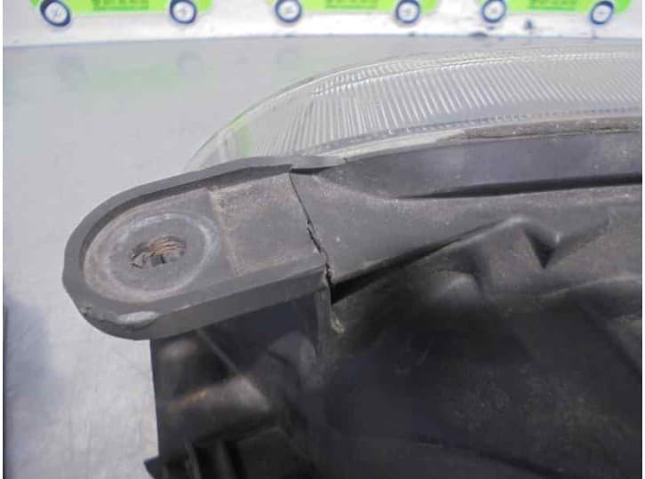 Recambio de faro derecho para mazda 626 v (gf) 2.0 (gfer) referencia OEM IAM 96308104 4