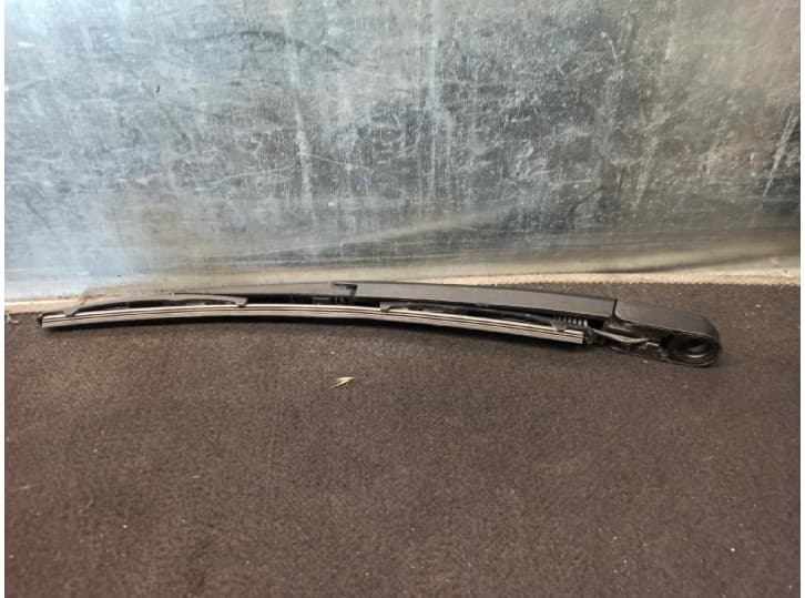 Recambio de brazo limpia trasero para kia rio ii (jb) 1.6 cvvt referencia OEM IAM 2