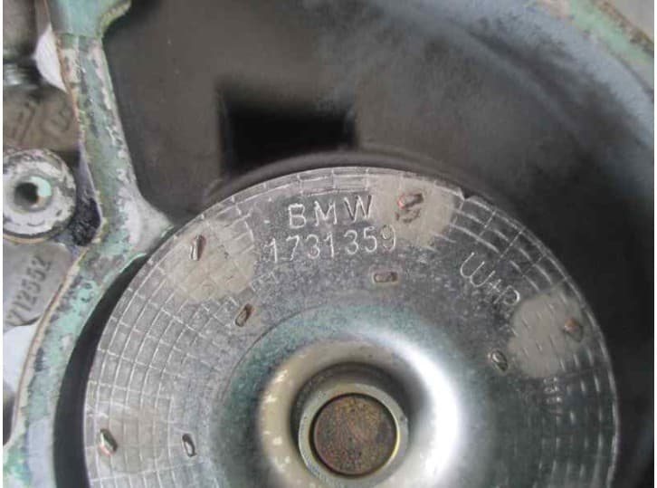 Recambio de bomba agua para bmw 5 (e39) 535 i referencia OEM IAM 11511712552 1731359 6