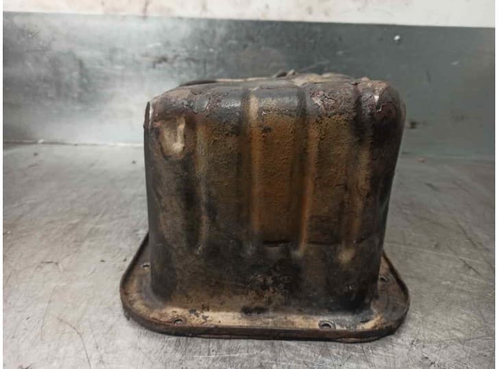 Recambio de carter para nissan serena (c23) 1.6 referencia OEM IAM 2