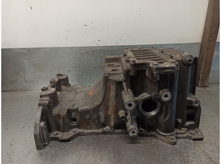 Recambio de carter para cadillac srx 3.6 referencia OEM IAM 12597511 2