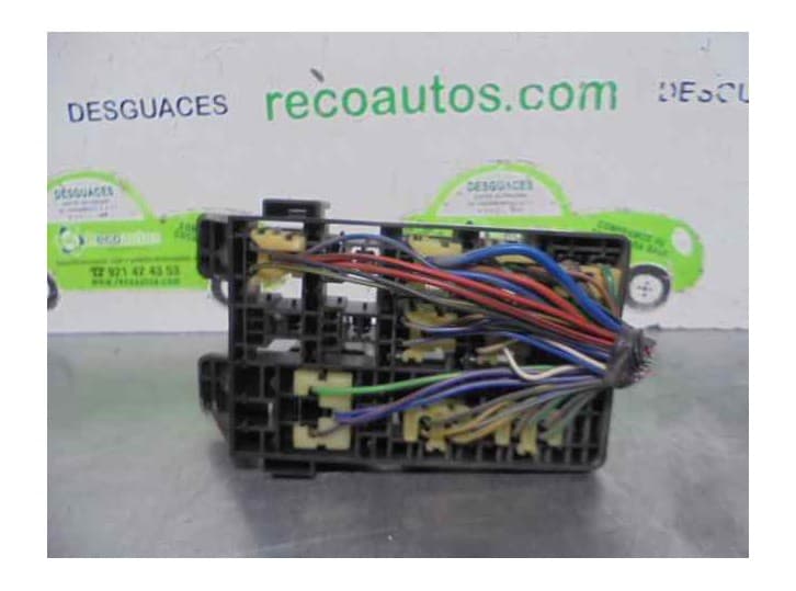 Recambio de caja reles / fusibles para kia joice (mte1p) 2.0 referencia OEM IAM 91101M3131 2