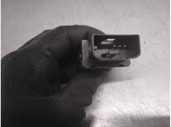 Recambio de interruptor para seat ibiza v (kj1, kjg) 1.0 tsi referencia OEM IAM 5Q0919237 3