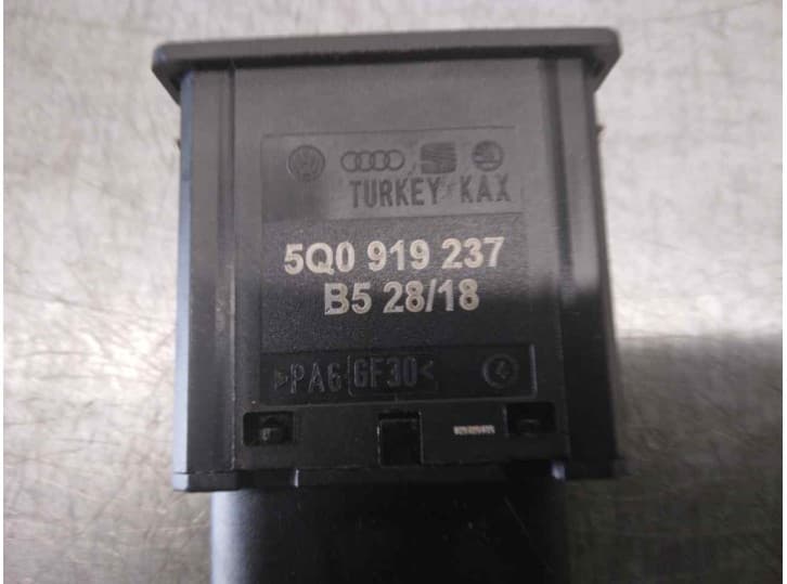Recambio de interruptor para seat ibiza v (kj1, kjg) 1.0 tsi referencia OEM IAM 5Q0919237 4