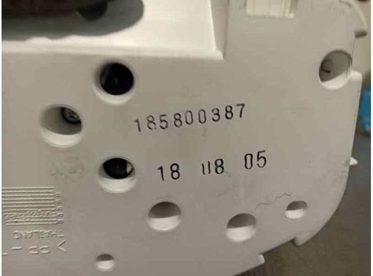 Recambio de cuadro instrumentos para volvo v50 (545) 1.8 referencia OEM IAM 30710071 6
