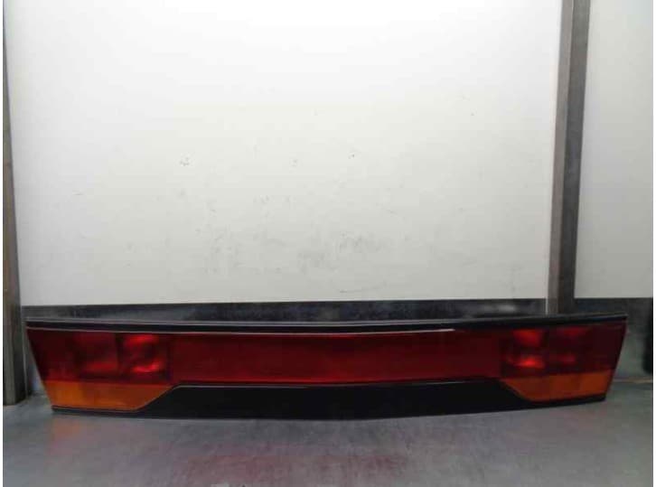 Recambio de piloto trasero central para daewoo aranos 1.8 referencia OEM IAM 2