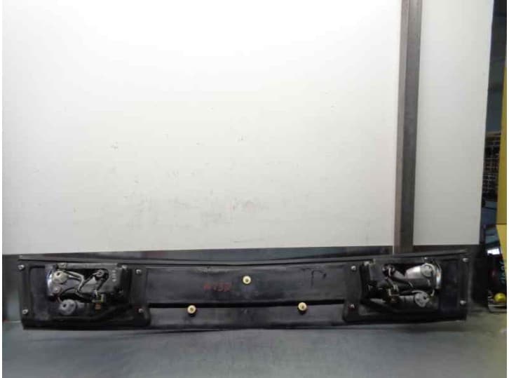 Recambio de piloto trasero central para daewoo aranos 1.8 referencia OEM IAM 3