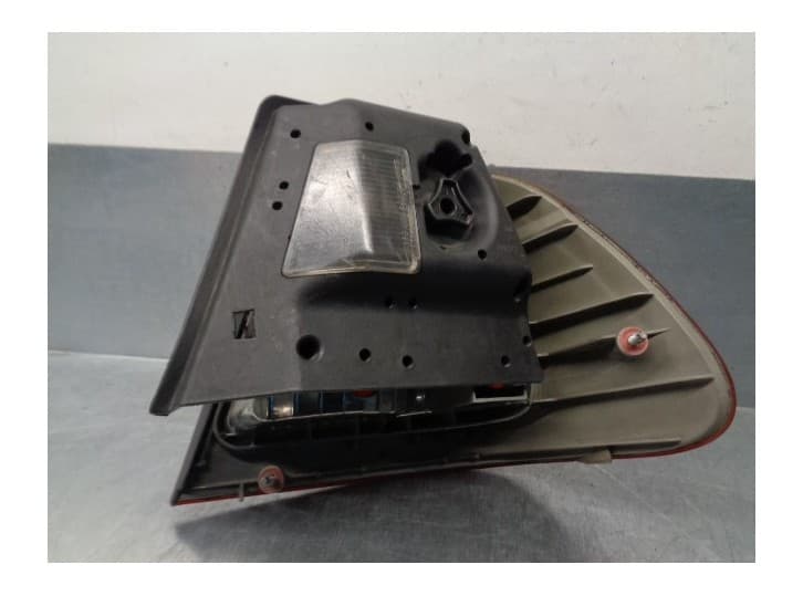 Recambio de piloto trasero izquierdo para bmw 3 (e46) 320 d referencia OEM IAM 6946533 2