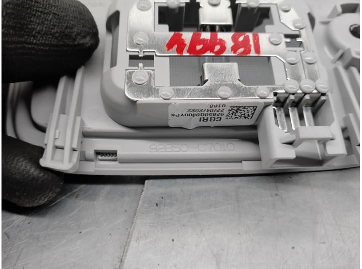 Recambio de luz interior para hyundai bayon (bc3) 1.2 mpi referencia OEM IAM 92850C7010 3