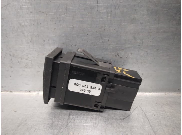 Recambio de warning para volkswagen polo iv (9n_, 9a_) 1.2 12v referencia OEM IAM 6Q0953235 2