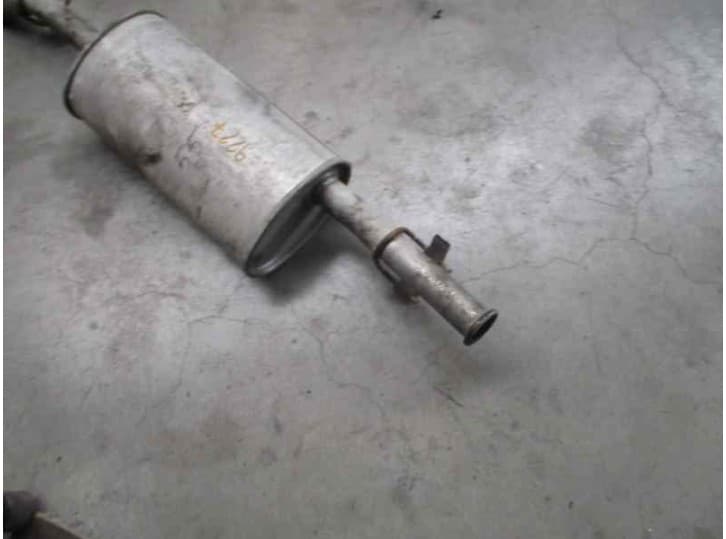 Recambio de tubo escape trasero para renault 9 1.8 referencia OEM IAM 024263  024263 5
