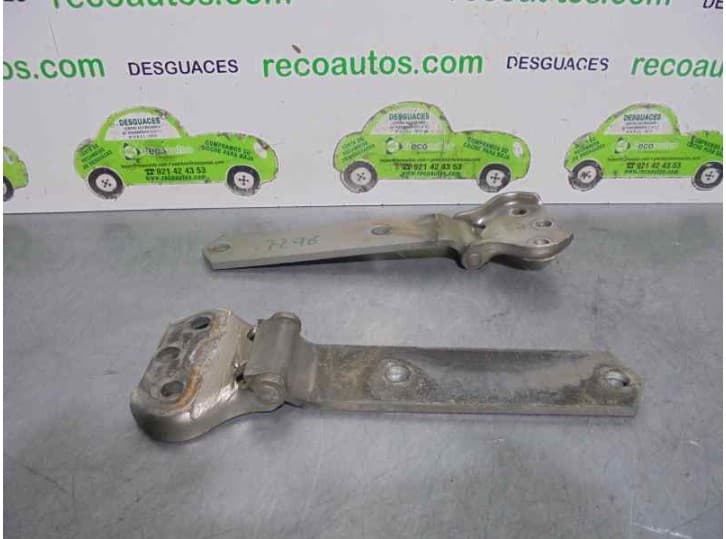 Recambio de bisagra puerta para nissan terrano ii (r20) 3.0 di 4wd referencia OEM IAM