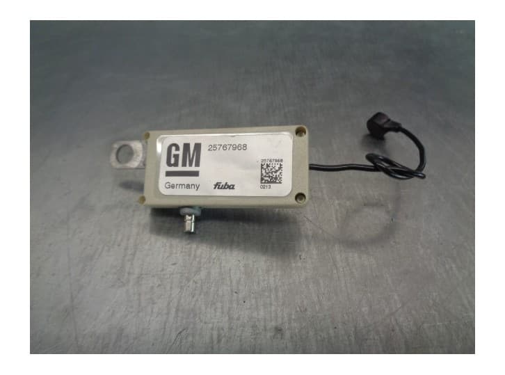 Recambio de antena para cadillac srx 3.6 referencia OEM IAM 25767968