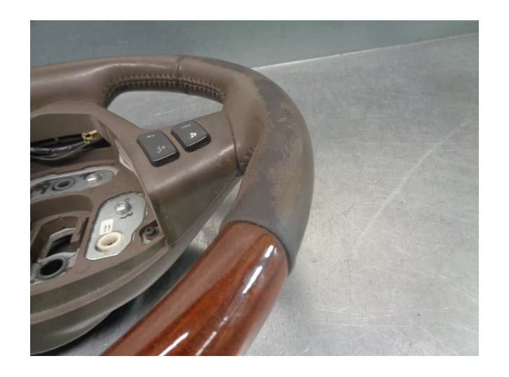 Recambio de volante para cadillac srx 3.6 referencia OEM IAM P10393266 16826130 3