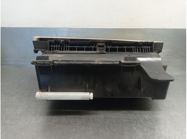Recambio de guantera para volvo xc70 ii (136) d4 awd referencia OEM IAM 31395492 31305842 2