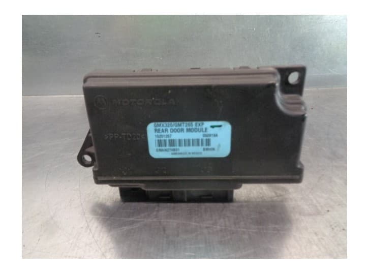 Recambio de centralita cierre para cadillac srx 3.6 referencia OEM IAM 15251257 050919A