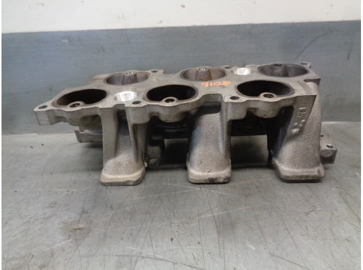 Recambio de colector admision para cadillac srx 3.6 referencia OEM IAM 12571079