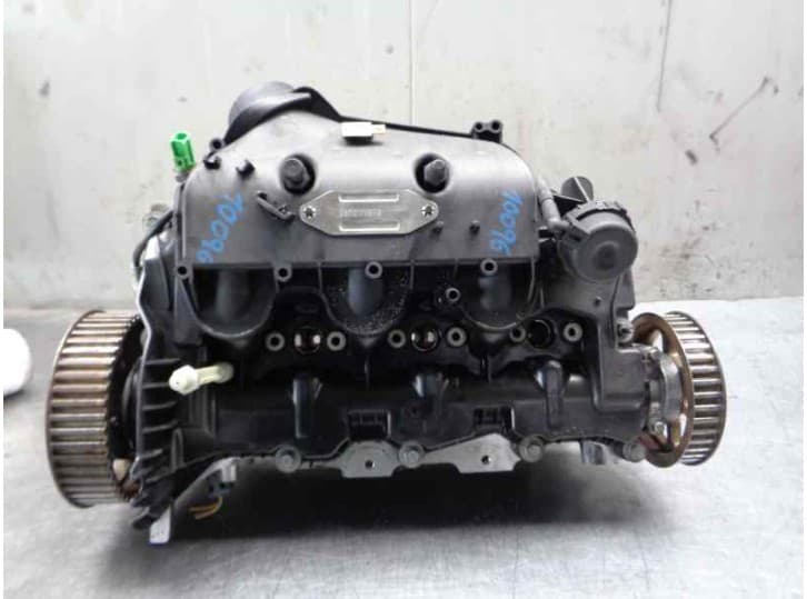 Recambio de culata para jaguar s-type ii (x200) 2.7 d referencia OEM IAM C2C19492  FOMOCO