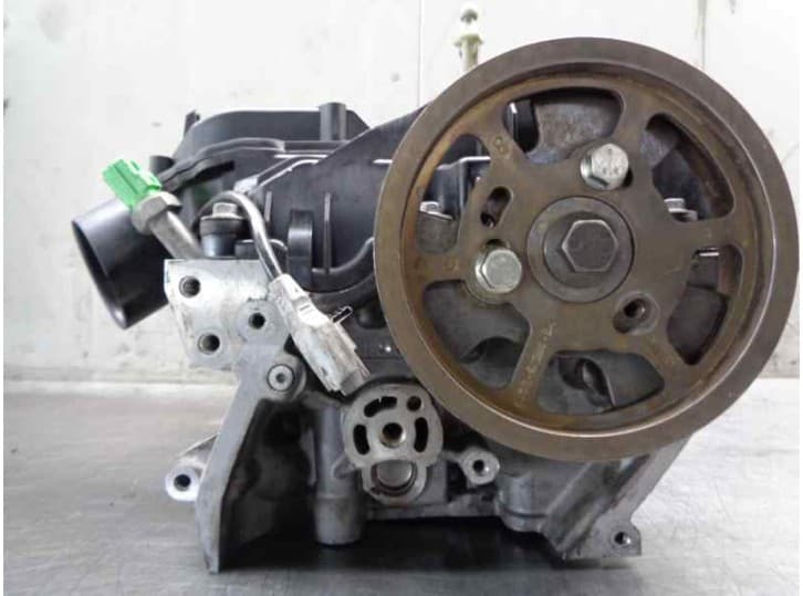 Recambio de culata para jaguar s-type ii (x200) 2.7 d referencia OEM IAM C2C19492  FOMOCO 8