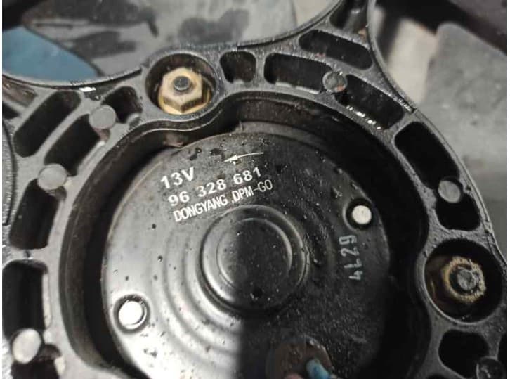 Recambio de electroventilador para chevrolet evanda 2.0 referencia OEM IAM 96492891 3