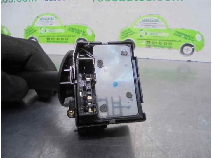 Recambio de mando limpia para cadillac srx 3.6 referencia OEM IAM  1999309 GM 3