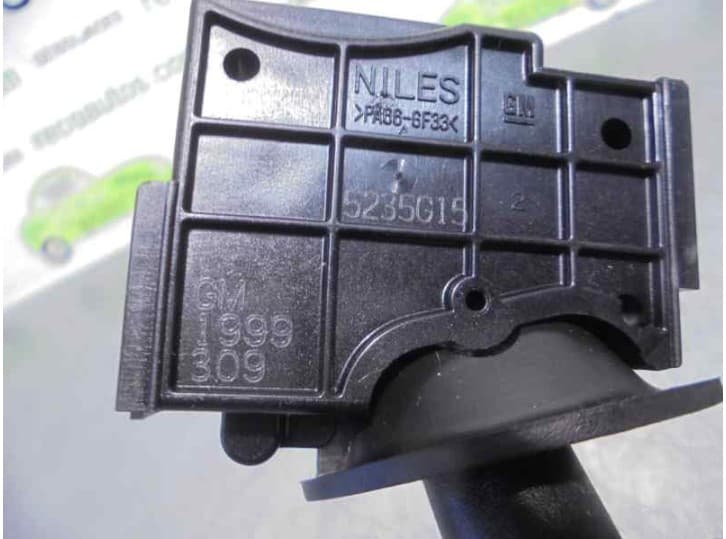 Recambio de mando limpia para cadillac srx 3.6 referencia OEM IAM  1999309 GM 4