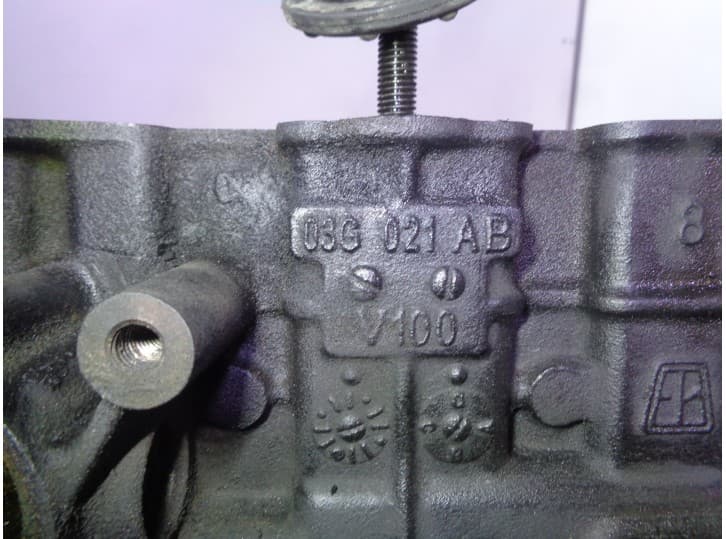 Recambio de bloque para dodge caliber 2.0 crd referencia OEM IAM BYL 038020 03G021AB 7