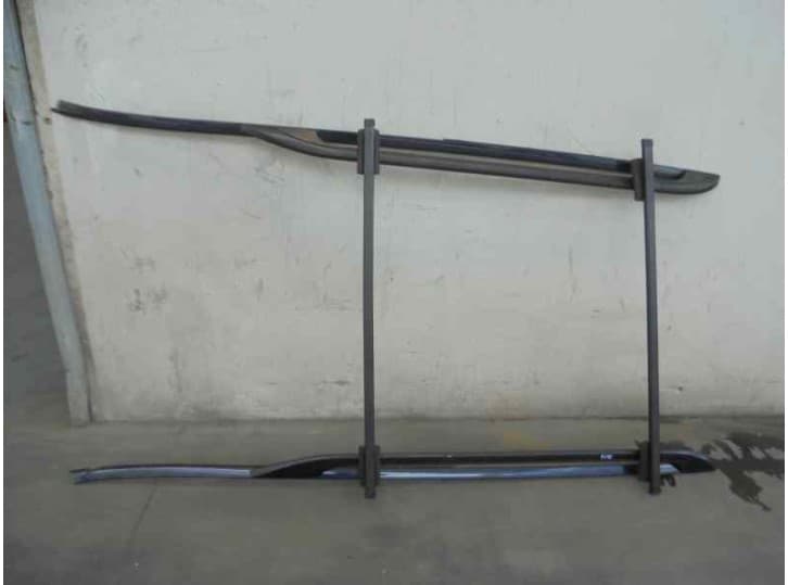Recambio de portaequipajes para cadillac srx 3.6 referencia OEM IAM 15251348 15251349