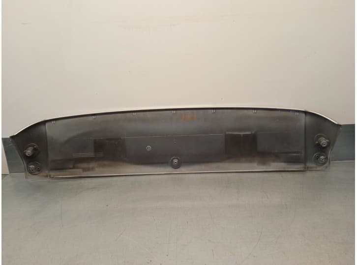 Recambio de aleron trasero para bmw x5 (e53) 3.0 d referencia OEM IAM 7025612 20626000 2