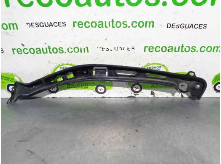 Recambio de soporte faro derecho para lexus ls (_f3_) 430 (ucf30) referencia OEM IAM 2