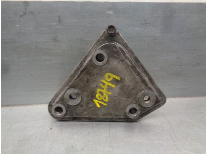 Recambio de soporte motor para opel astra h (a04) 1.7 cdti (l48) referencia OEM IAM 5684110