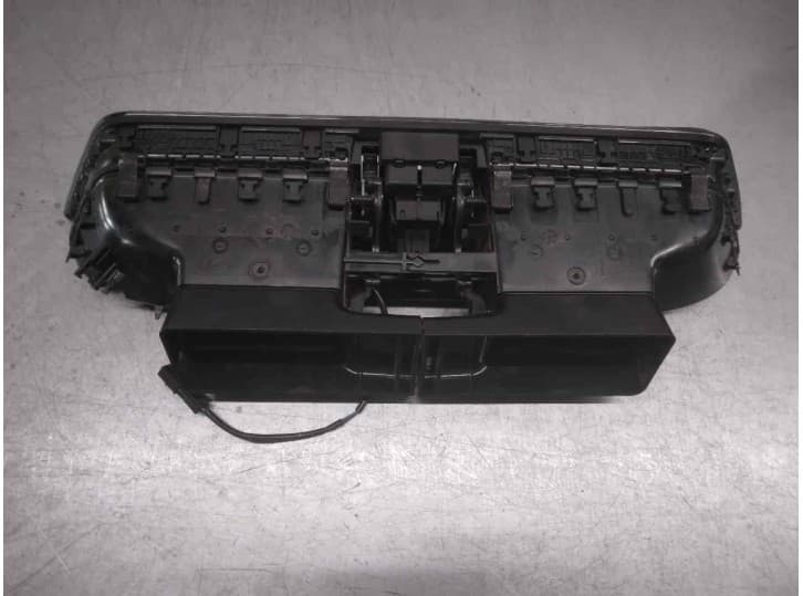 Recambio de aireador para skoda superb iii (3v3) 2.0 tdi referencia OEM IAM 3V0820951E 5