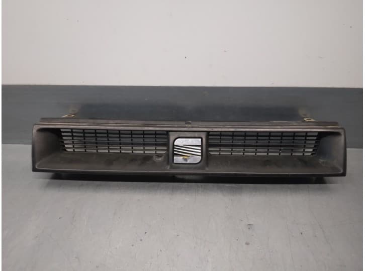 Recambio de rejilla delantera para seat toledo i (1l2) 1.8 i referencia OEM IAM 1L0853653