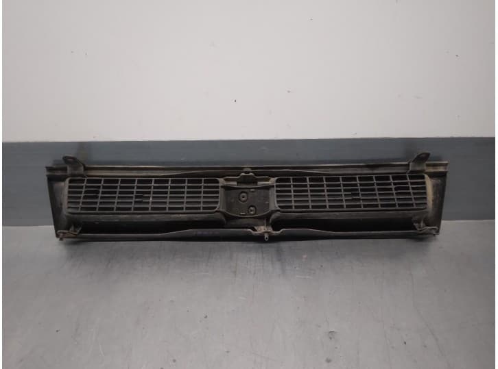 Recambio de rejilla delantera para seat toledo i (1l2) 1.8 i referencia OEM IAM 1L0853653 2