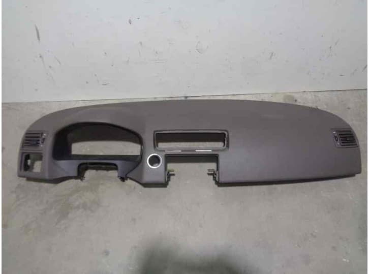 Recambio de salpicadero para volvo c30 (533) d5 referencia OEM IAM  GRIS