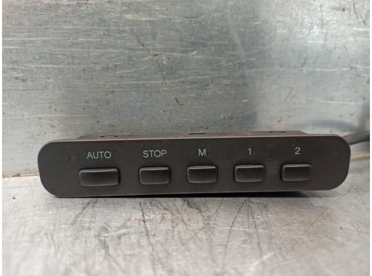 Recambio de mando multifuncion para hyundai xg sedán 300 referencia OEM IAM 9325039000