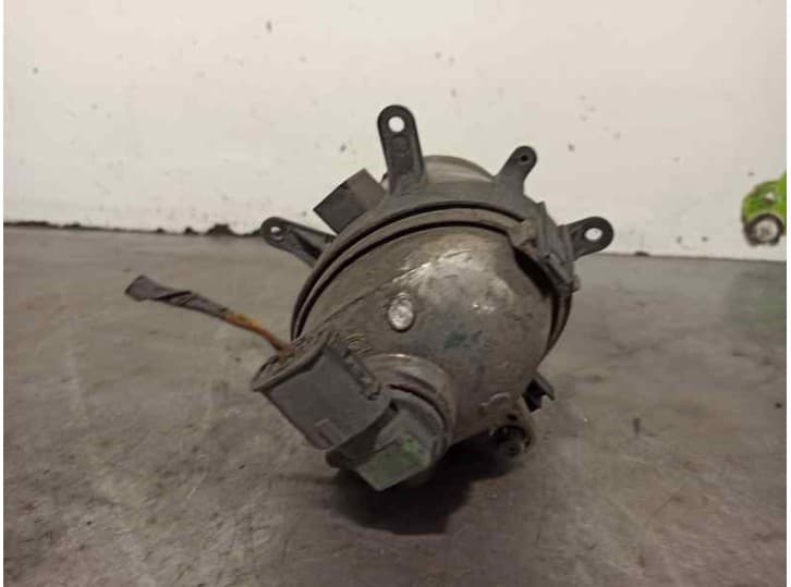 Recambio de faro antiniebla derecho para bmw 3 (e46) 320 d referencia OEM IAM EEC72T 3