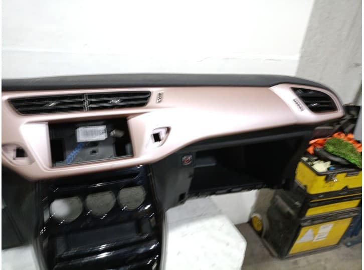 Recambio de salpicadero para citroën ds3 (sa_) 1.2 thp 110 referencia OEM IAM 8247F7 8247F7 4