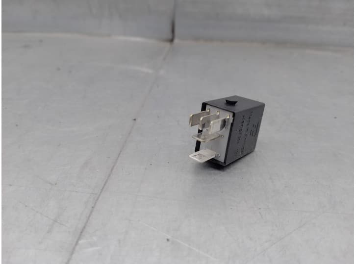 Recambio de rele para seat leon (5f1) 1.4 tsi referencia OEM IAM 4H0951253C 2